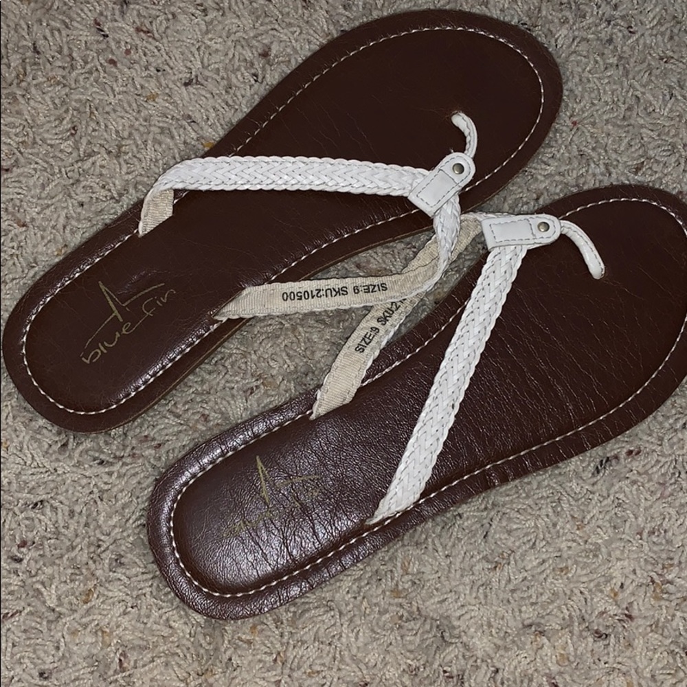 Blue fin white sandals